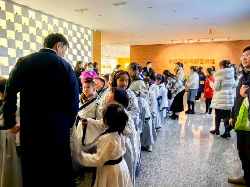 文化赋能：兴义市魔创文旅挖掘城市文化资源的实践探索